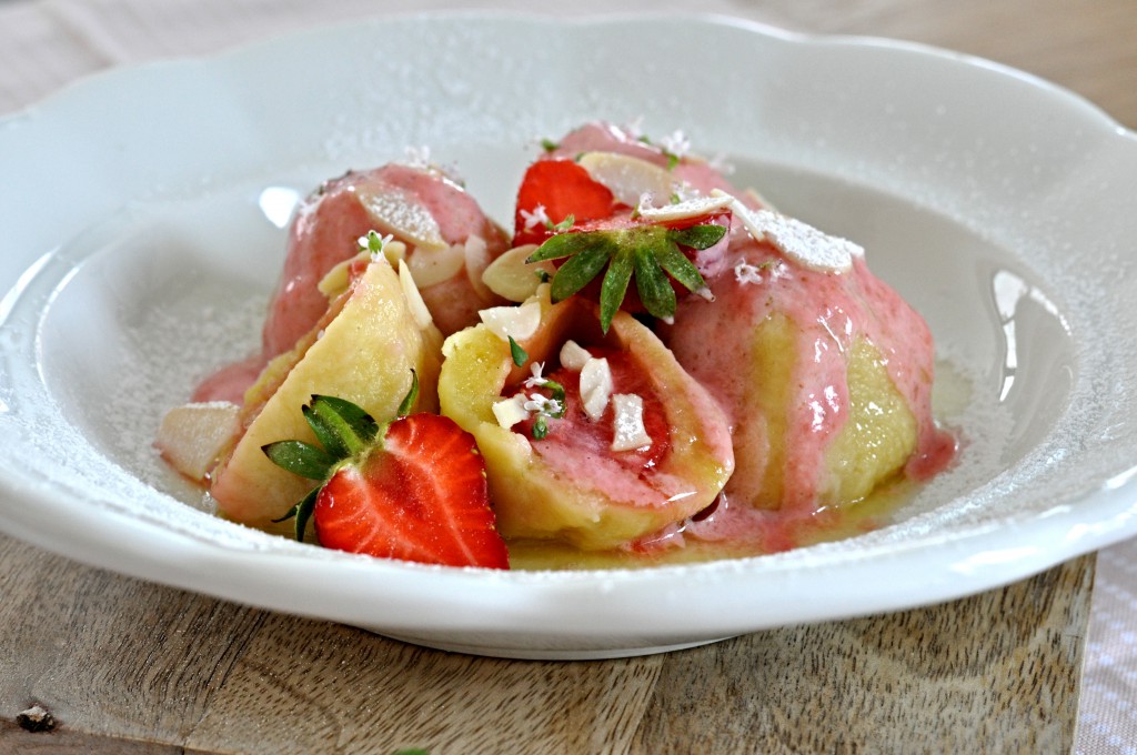 Tvarohové knedlíky s jahodami Tvarohové knedlíky s jahodami